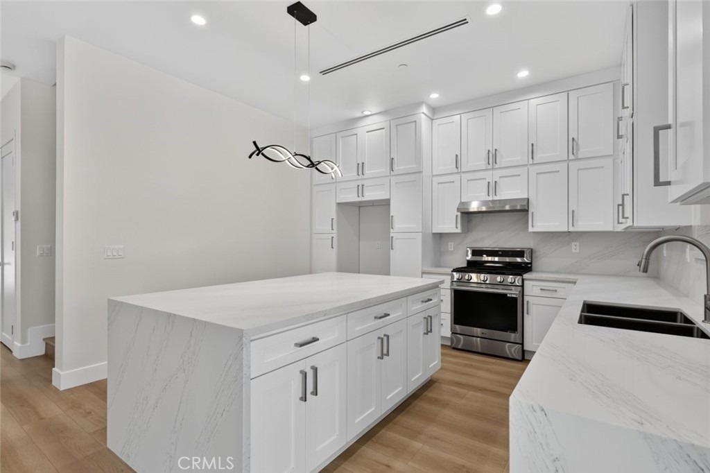 7940 Ethel Avenue - Photo 23