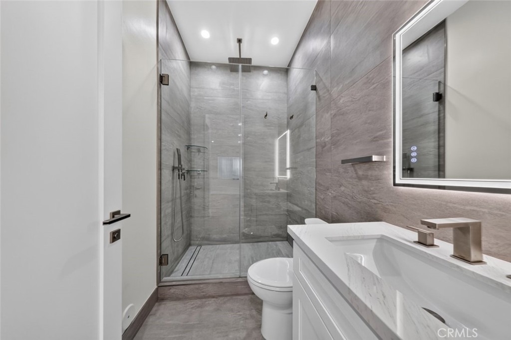 7940 Ethel Avenue - Photo 11