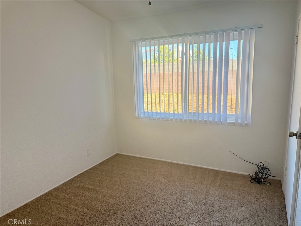 1016 W Avenue J14 - Photo 8