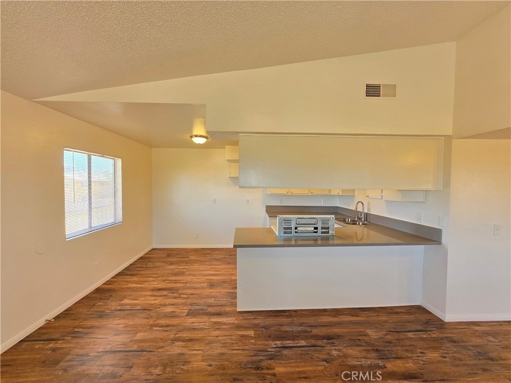 8342 Columbine Avenue - Photo 5