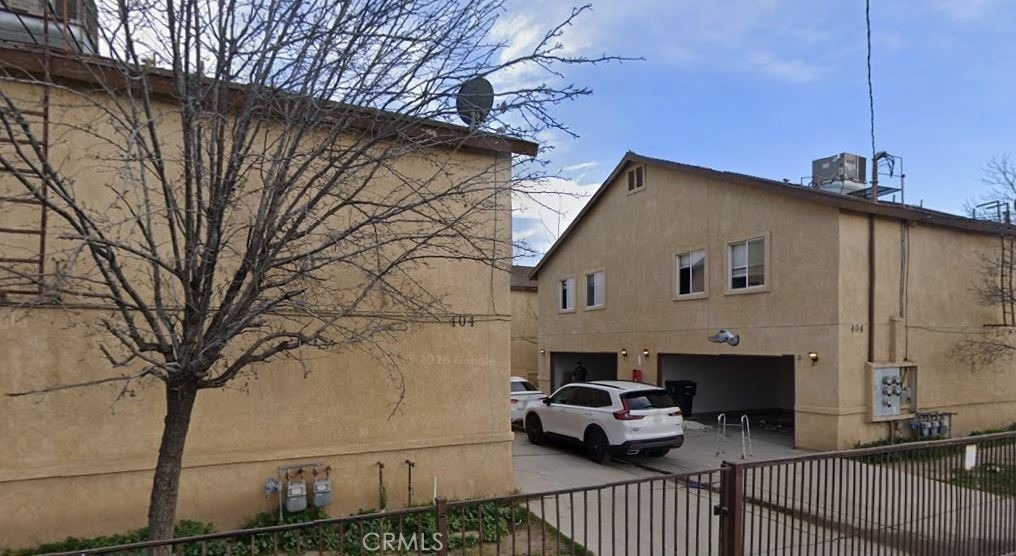 404 S Williams - Photo 1