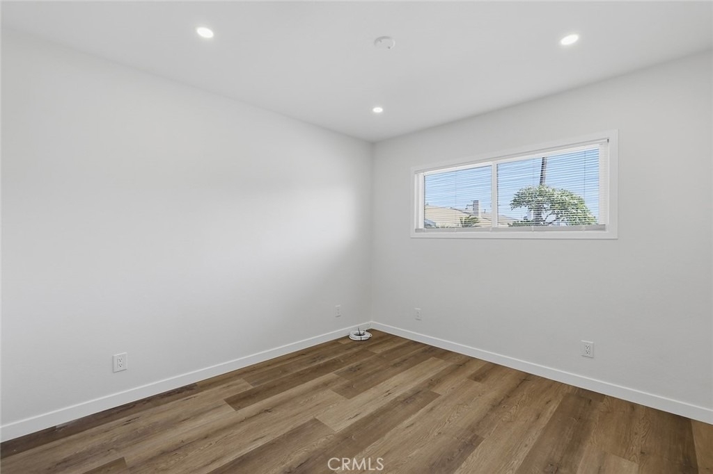 11331 Pioneer Boulevard - Photo 16