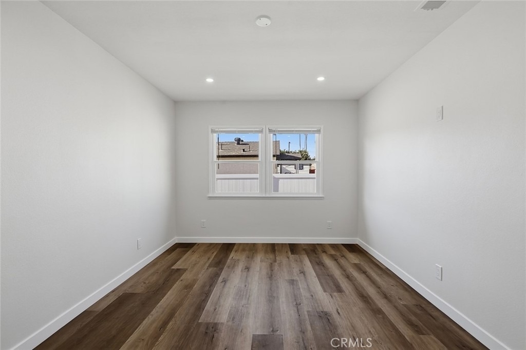 11331 Pioneer Boulevard - Photo 24