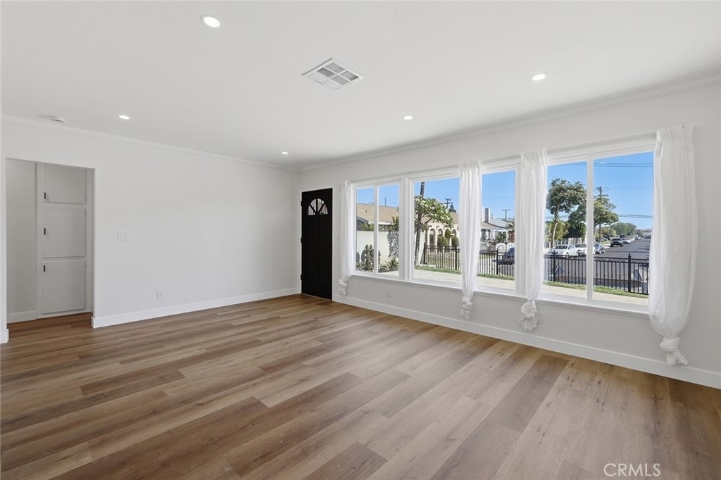 11331 Pioneer Boulevard - Photo 7