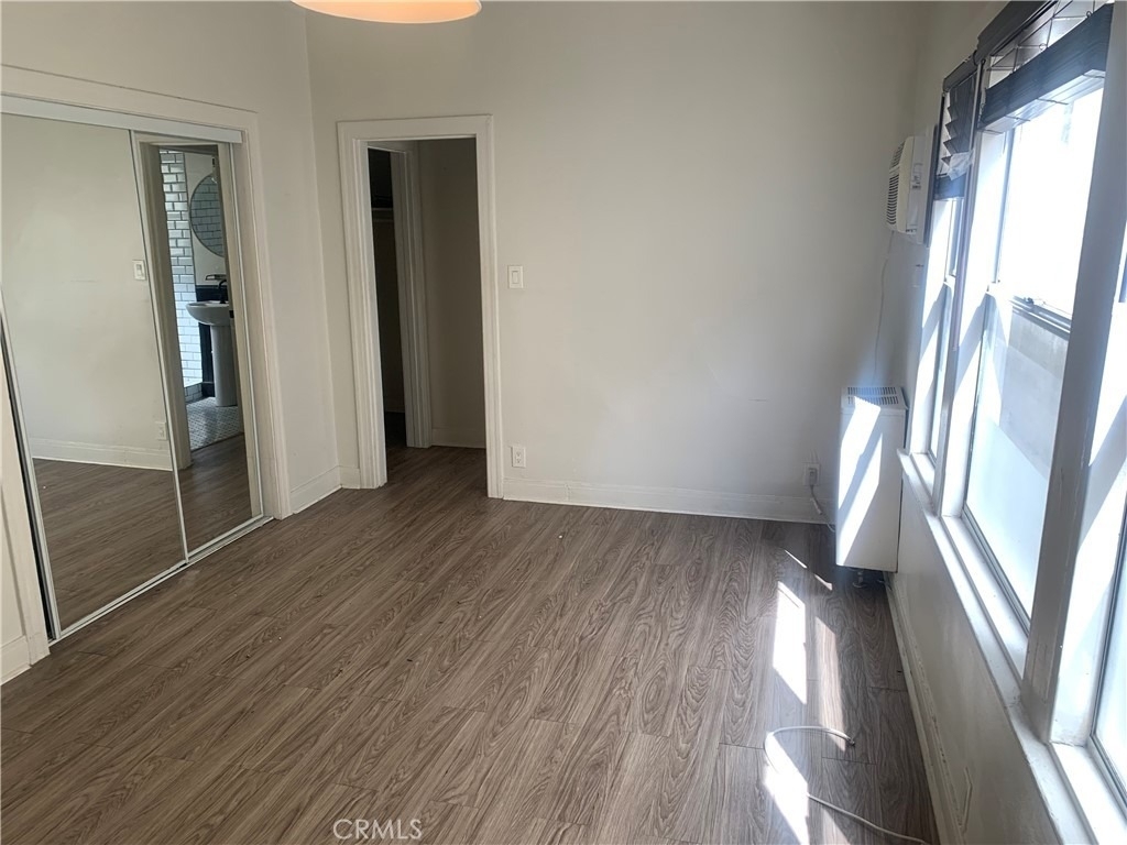 1145 S New Hampshire - Photo 3
