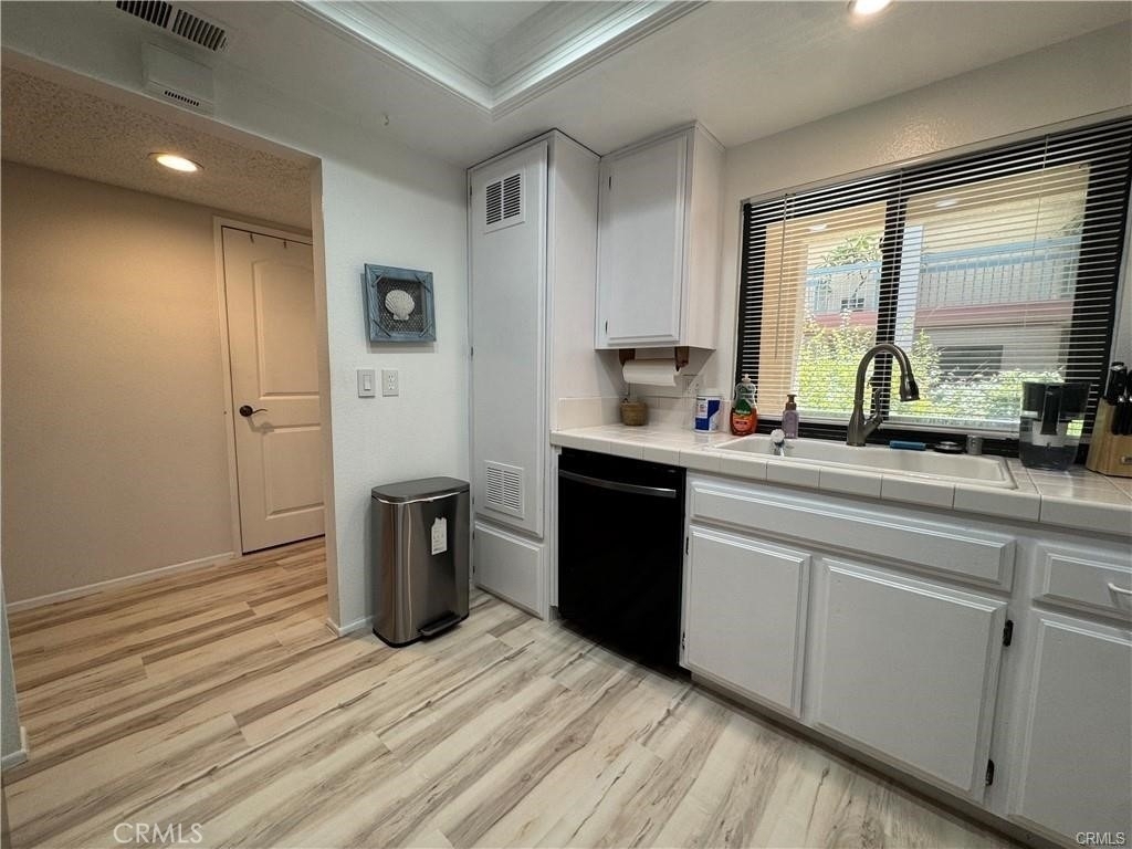 2512 E Willow - Photo 7