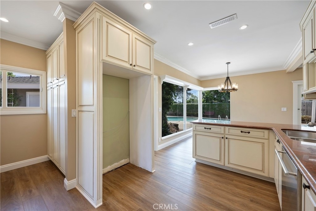 13532 Flint - Photo 29