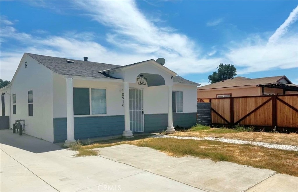 10916 Laurel Avenue - Photo 1