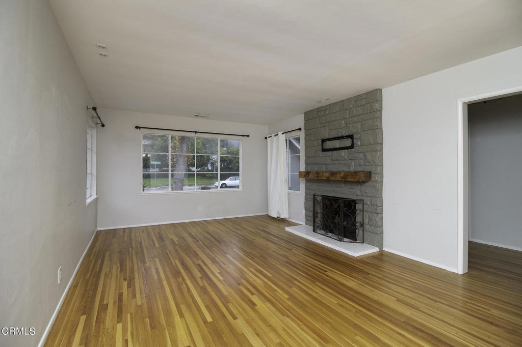 246 Baptiste Way - Photo 2