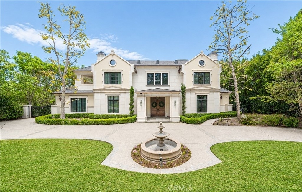 1020 Hampton - Photo 2