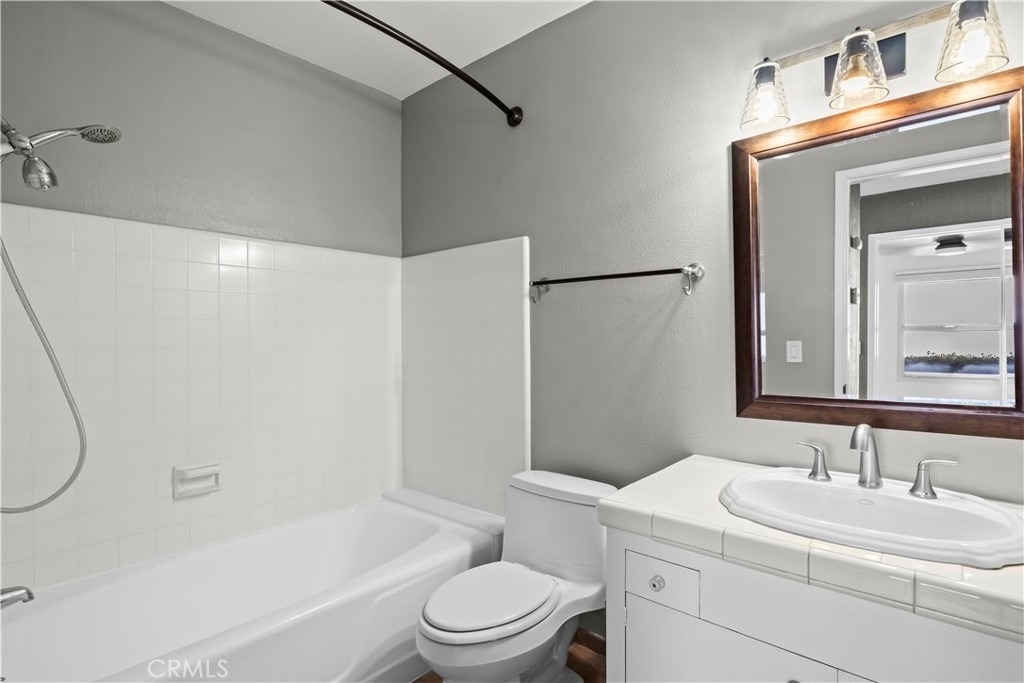 2424 University Dr - Photo 10