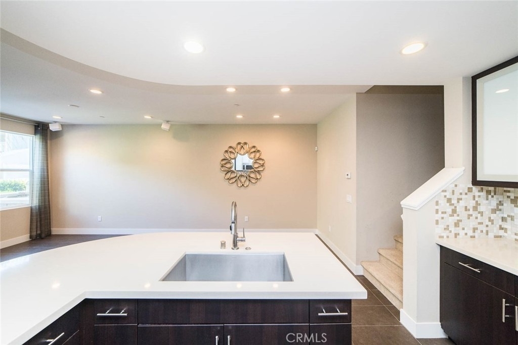 11 Empire Drive - Photo 4
