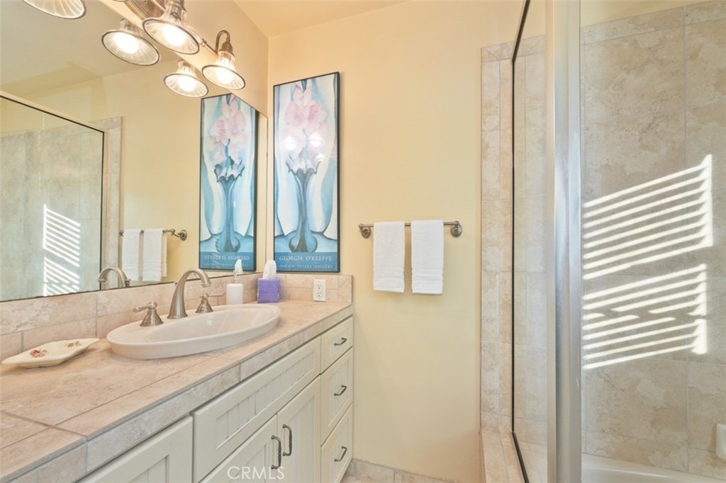 1128 E Balboa - Photo 21