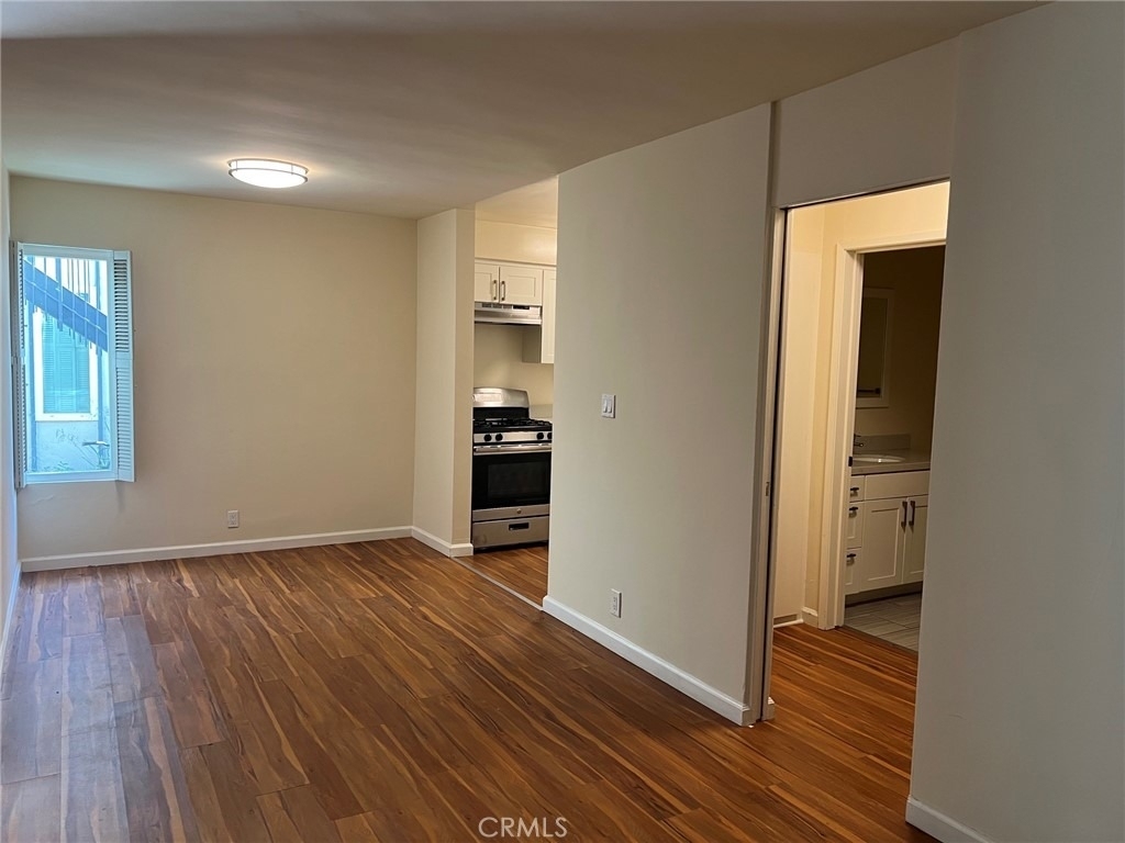 265 N Oakland Avenue - Photo 2