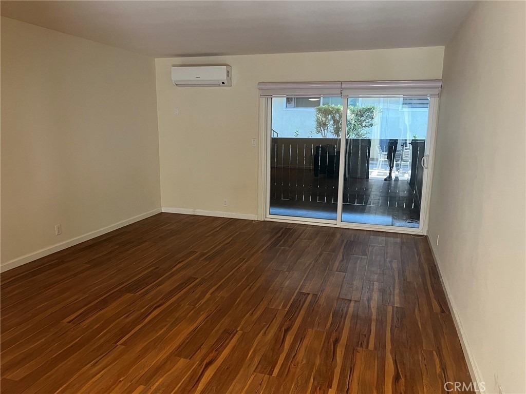 265 N Oakland Avenue - Photo 0