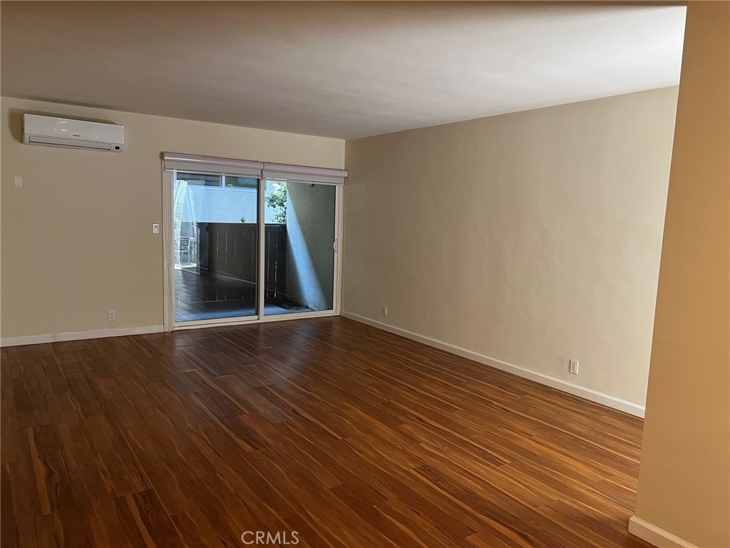 265 N Oakland Avenue - Photo 1