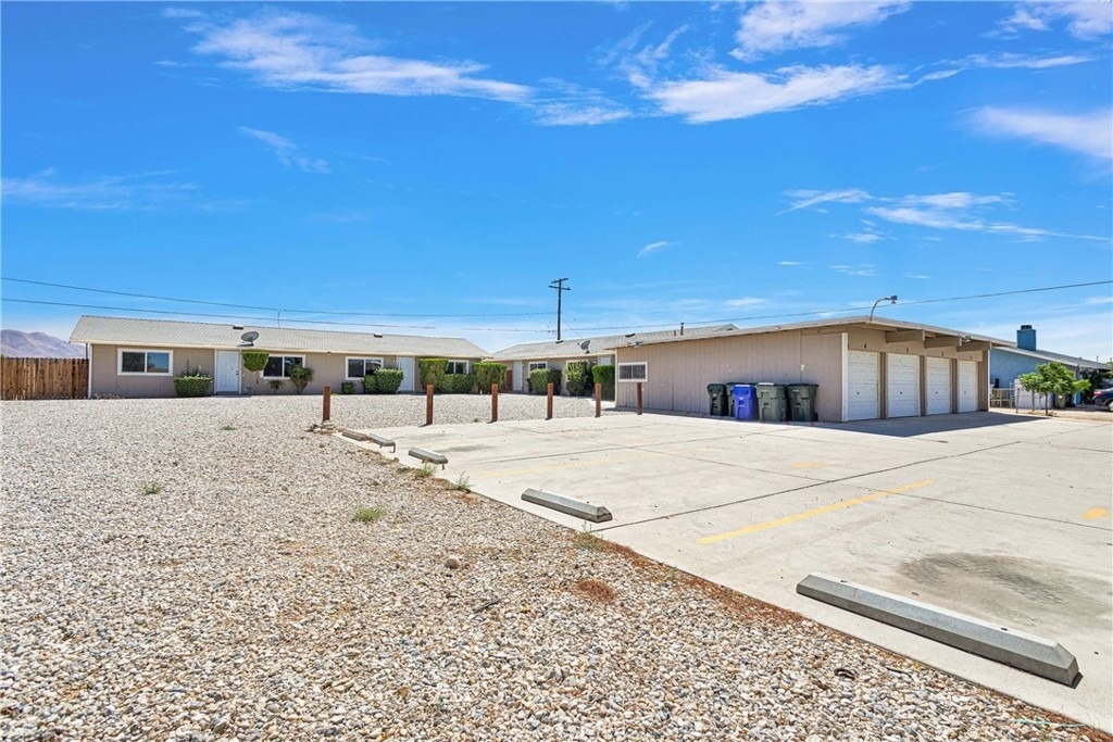 20933 Sioux Road - Photo 2