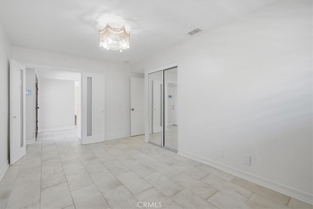23161 Tulip - Photo 17