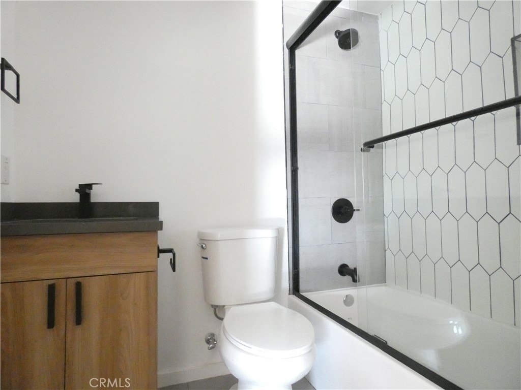 6034 Craner Avenue - Photo 27