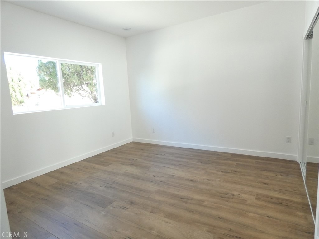 6034 Craner Avenue - Photo 34