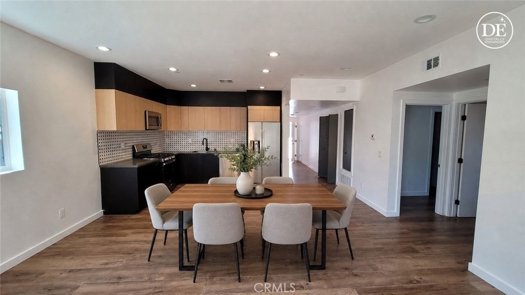 6034 Craner Avenue - Photo 4