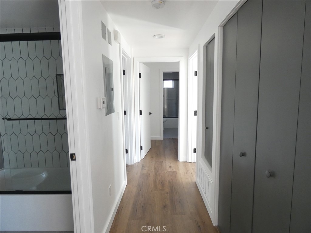 6034 Craner Avenue - Photo 24