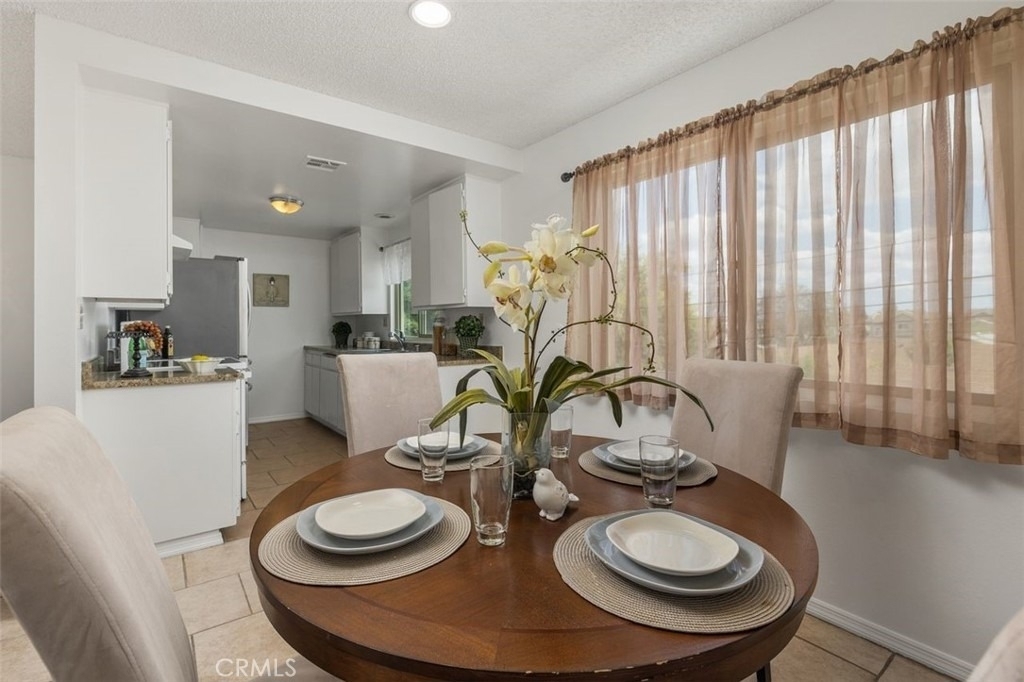 1130 W Huntington Drive - Photo 10