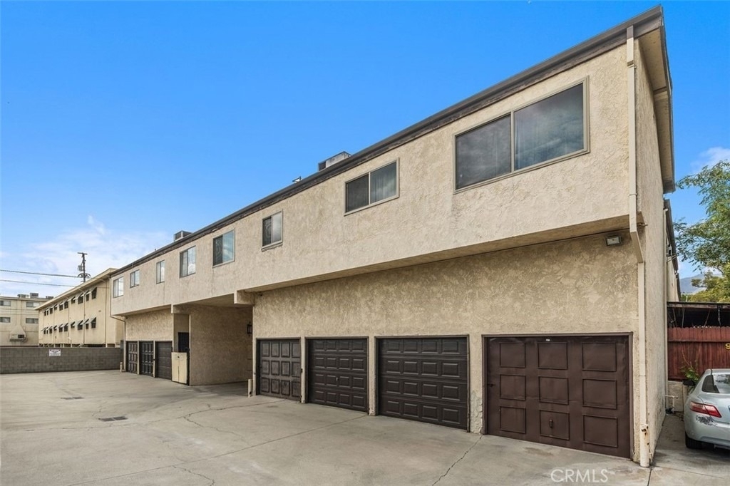 1130 W Huntington Drive - Photo 25