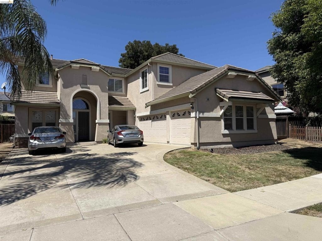 1585 Dawnview Dr - Photo 0