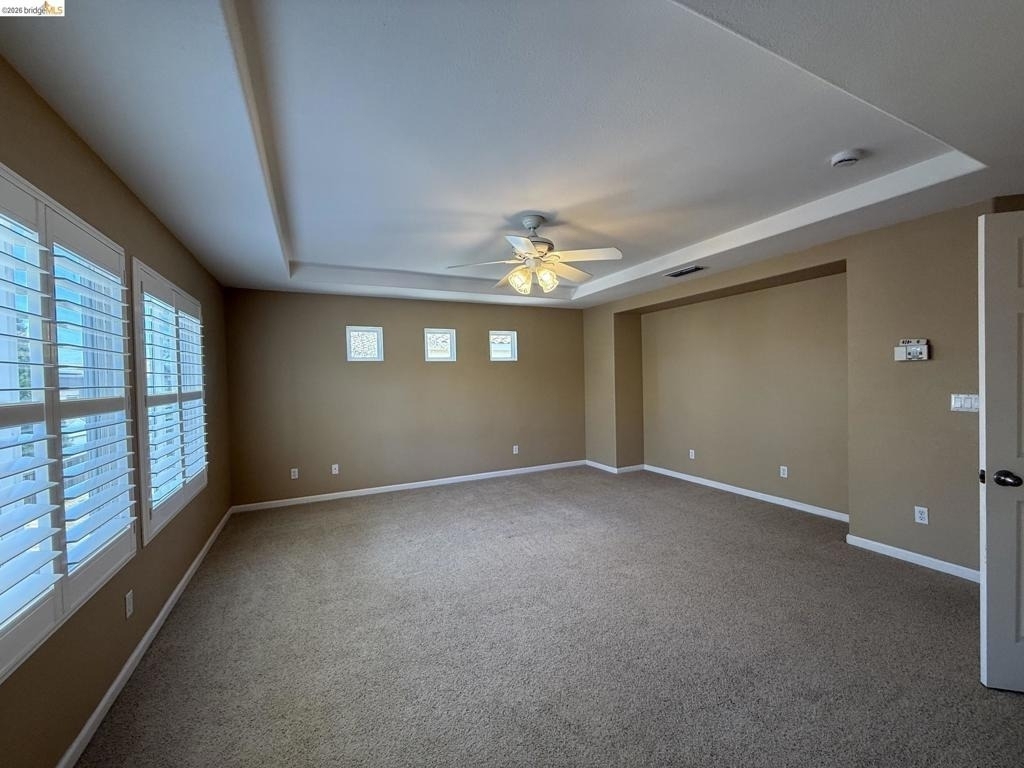 533 Stirling Ct - Photo 4