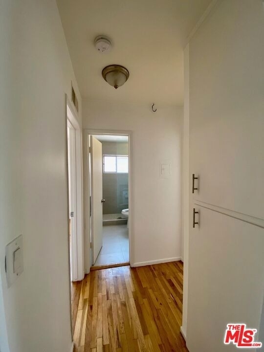 149 S Hayworth Avenue - Photo 9