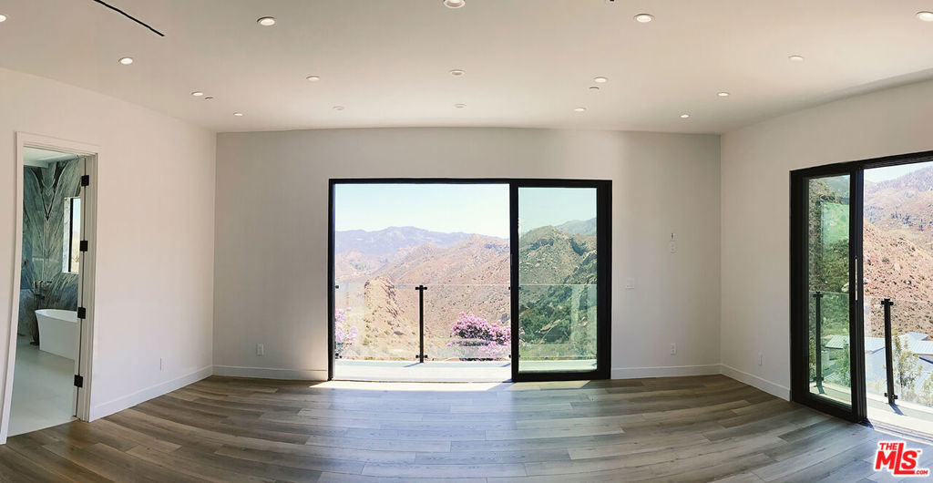 1700 Cadenhorn Drive - Photo 32