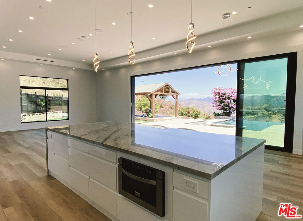 1700 Cadenhorn Drive - Photo 8