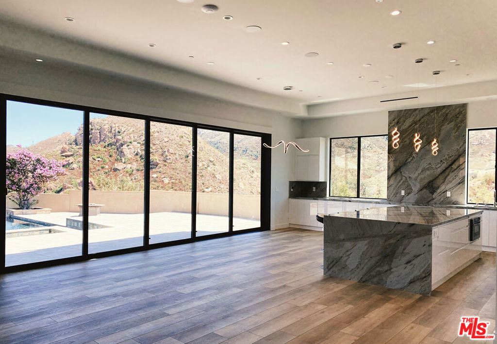 1700 Cadenhorn Drive - Photo 3
