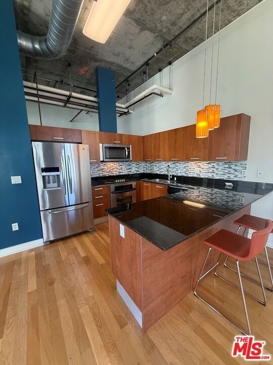 645 W 9th Street - Photo 6
