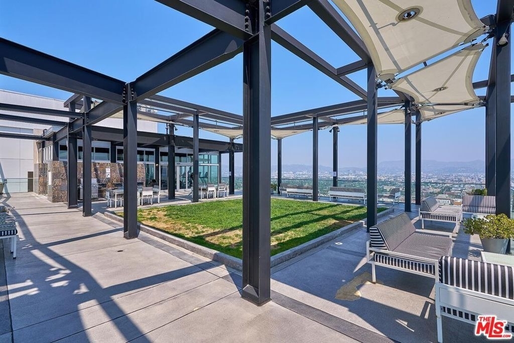 3810 Wilshire Boulevard - Photo 36