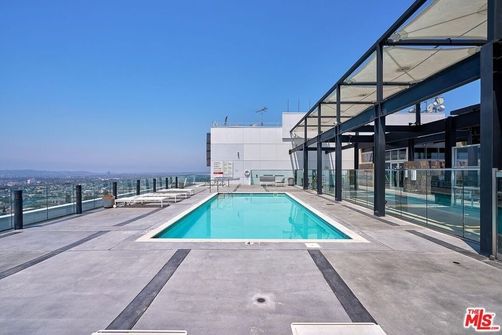 3810 Wilshire Boulevard - Photo 39