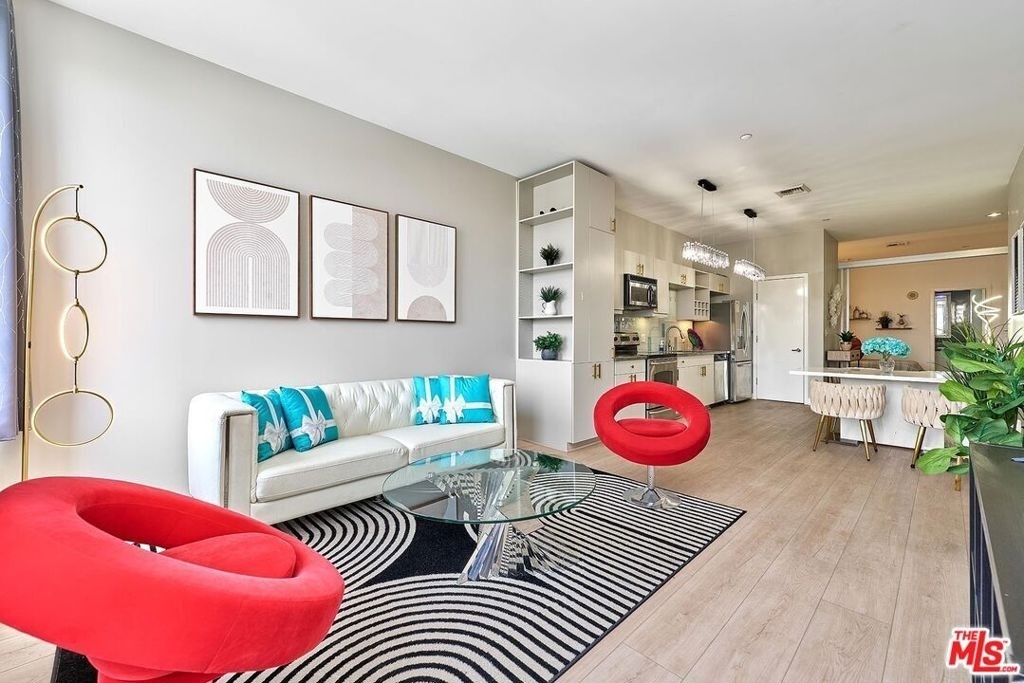 3810 Wilshire Boulevard - Photo 12