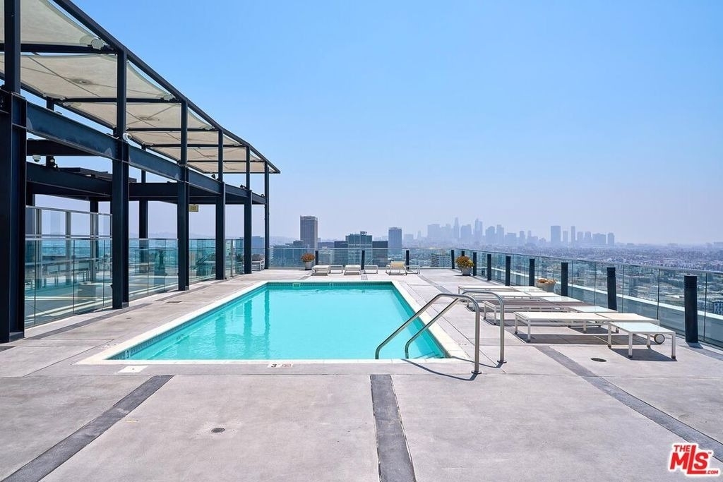 3810 Wilshire Boulevard - Photo 42