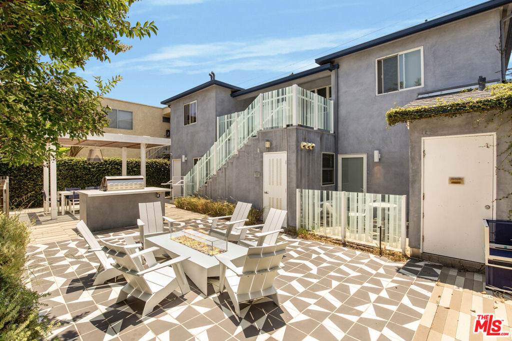 1446 Yale Street - Photo 7