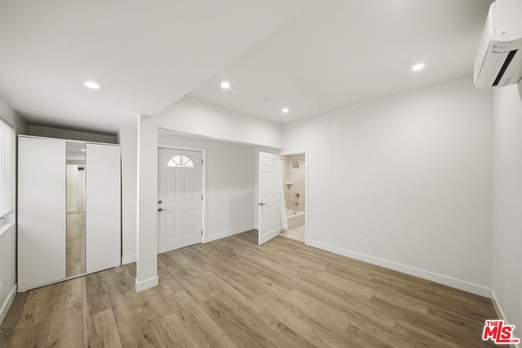 2910 Budlong Avenue - Photo 21