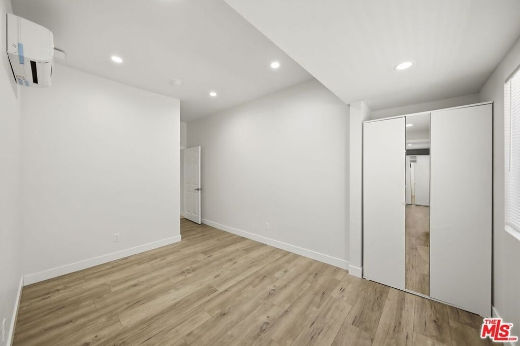 2910 Budlong Avenue - Photo 20