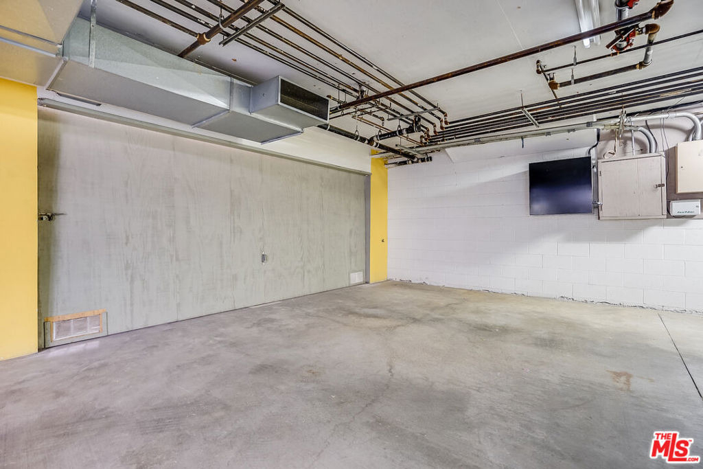 4520 Fulton Avenue - Photo 26