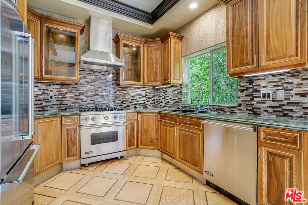 4520 Fulton Avenue - Photo 0
