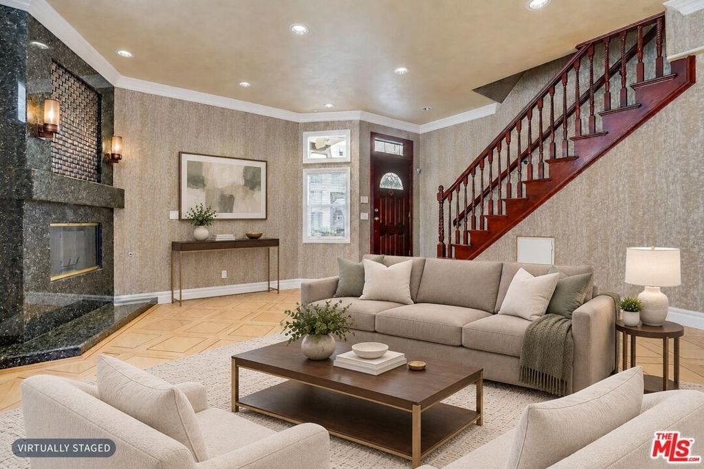 4520 Fulton Avenue - Photo 2