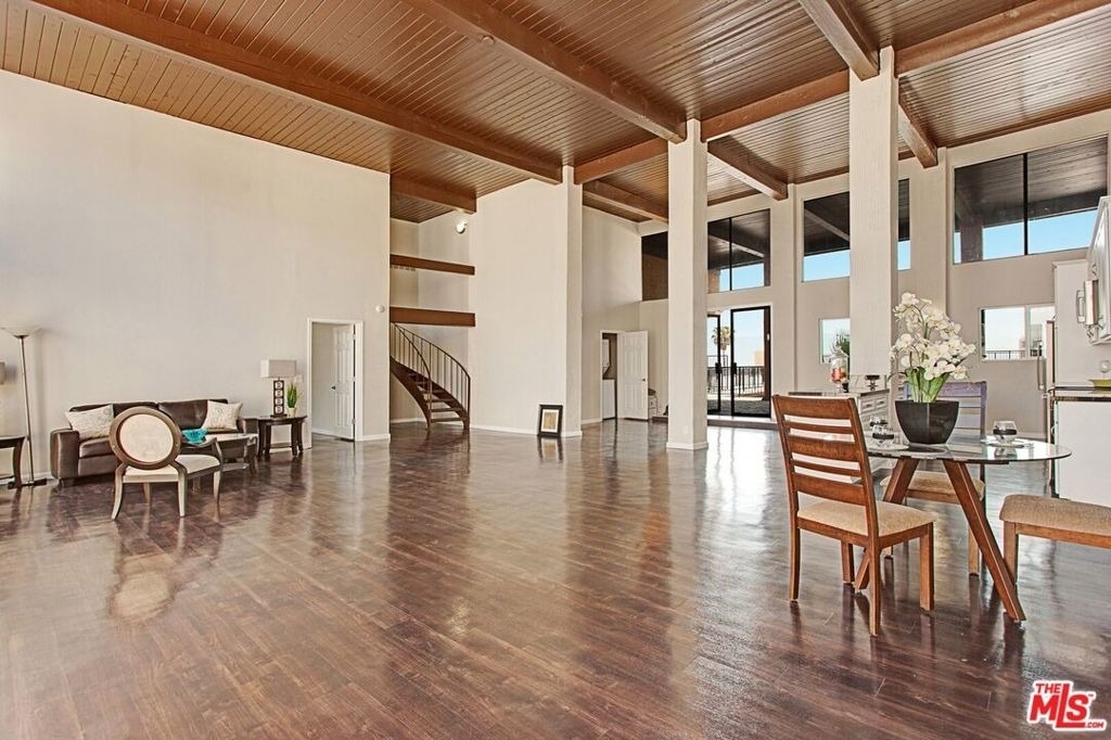 600 E Olive Avenue - Photo 6