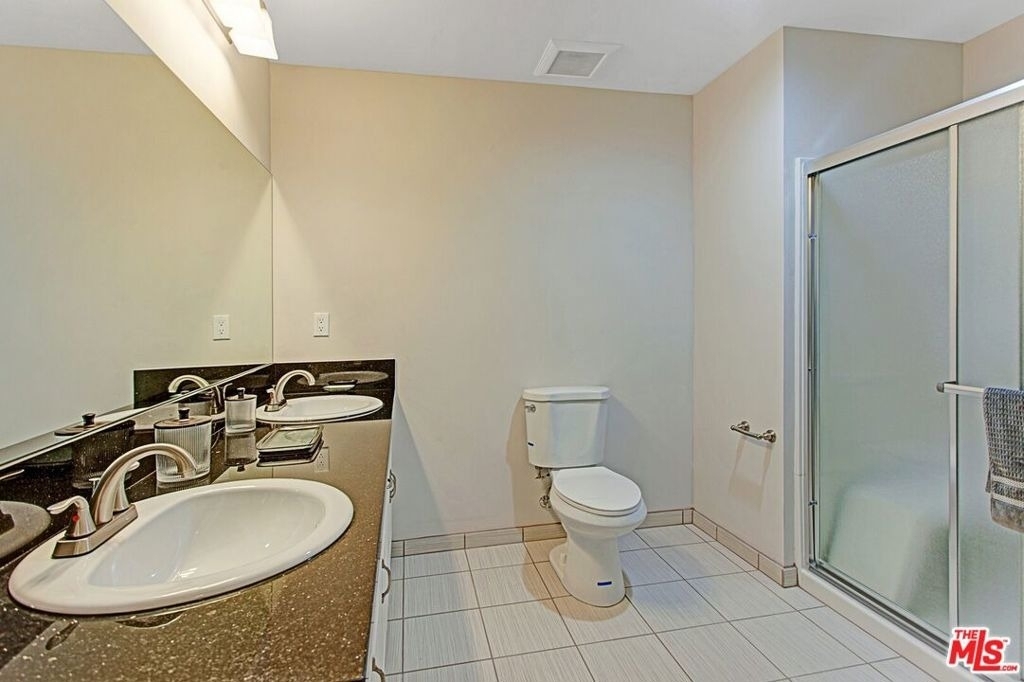 600 E Olive Avenue - Photo 11