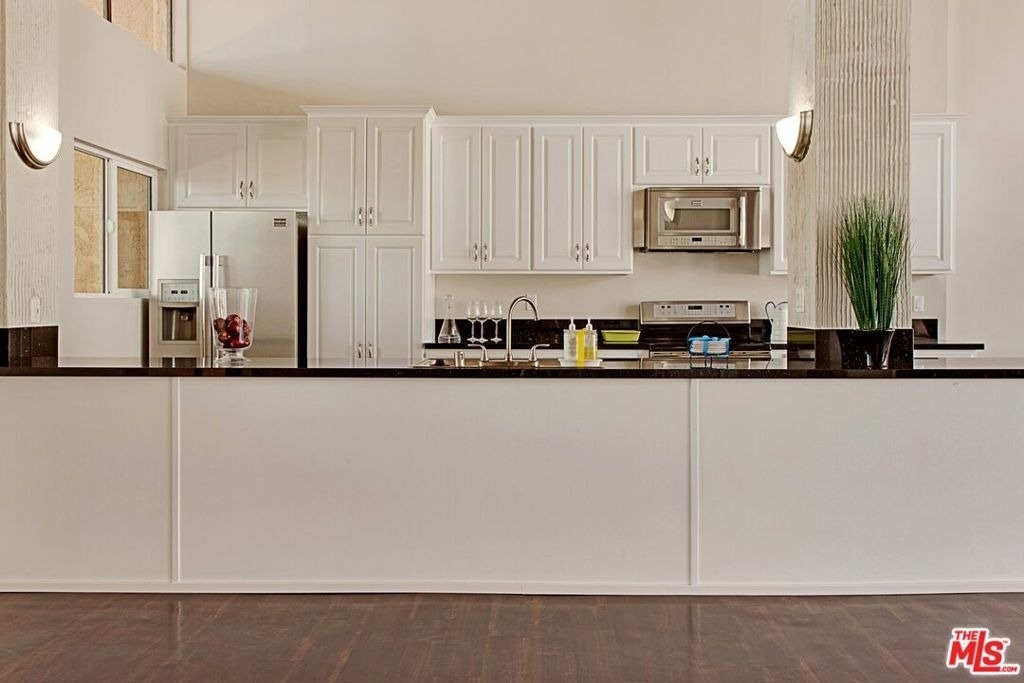 600 E Olive Avenue - Photo 3