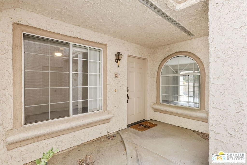 505 S Farrell Drive - Photo 1