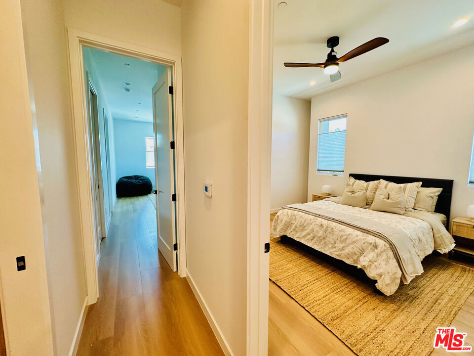 948 E 67th Street - Photo 32